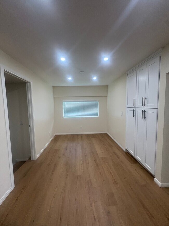 Building Photo - 232-248 Wolff Street