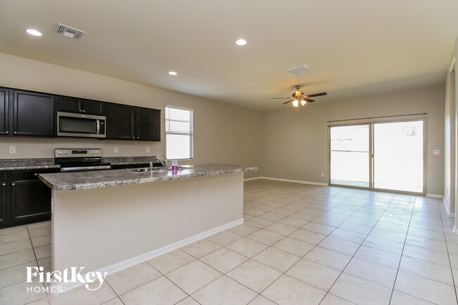 Building Photo - 11376 E Sunflower Ln