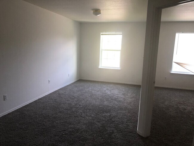 Building Photo - Shainfield Place