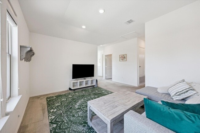 Building Photo - 7916 Crystalbrook W