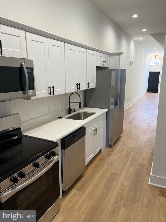 Building Photo - 1706 McCulloh St