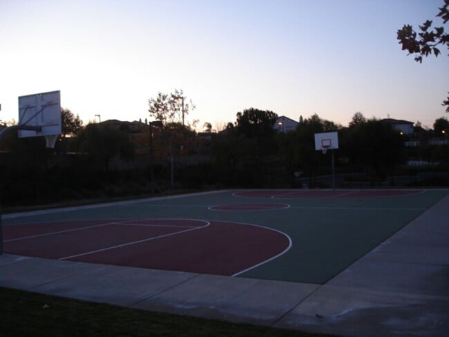 Building Photo - Spacious 4-Bedroom Home with Downstairs Bed/Bath & Full Community Access in Valencia!