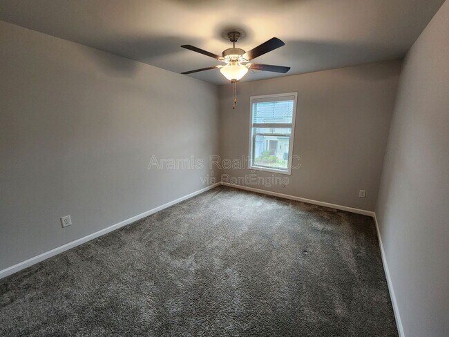 Building Photo - 5208 Pinnacle Walk