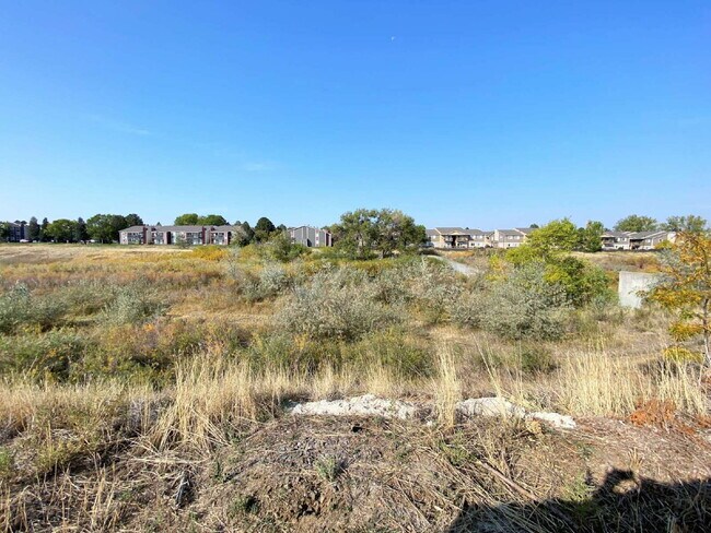 Building Photo - Wonderful 2 Bedroom and Loft on Large Lot and Backs to Open Space!