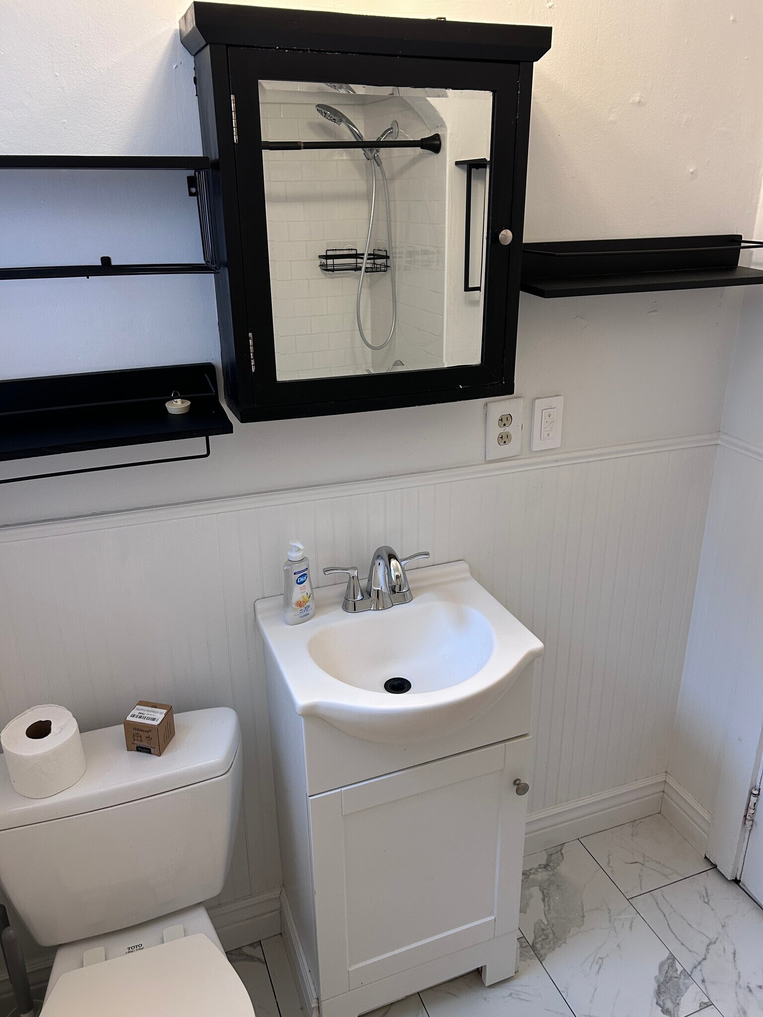 Building Photo - 53 Main St