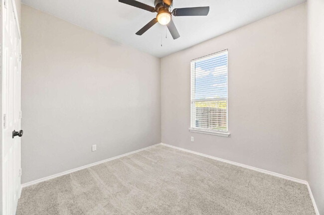 Building Photo - "Spacious 4-Bedroom Retreat with 3 Full Baths in San Antonio – Your Perfect 2029 Sq Ft Sanctuary!"