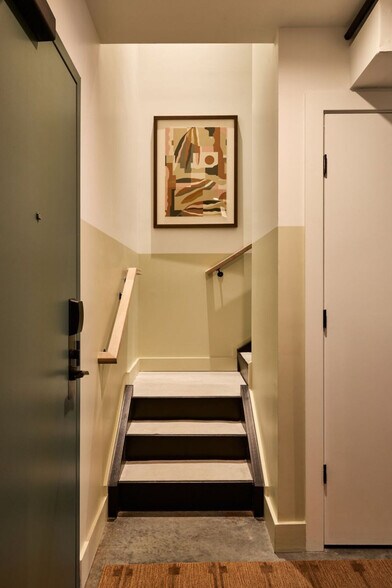 Building Photo - 711 Ann St