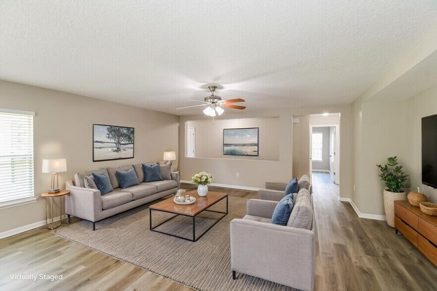 Building Photo - 76309 Deerwood Dr