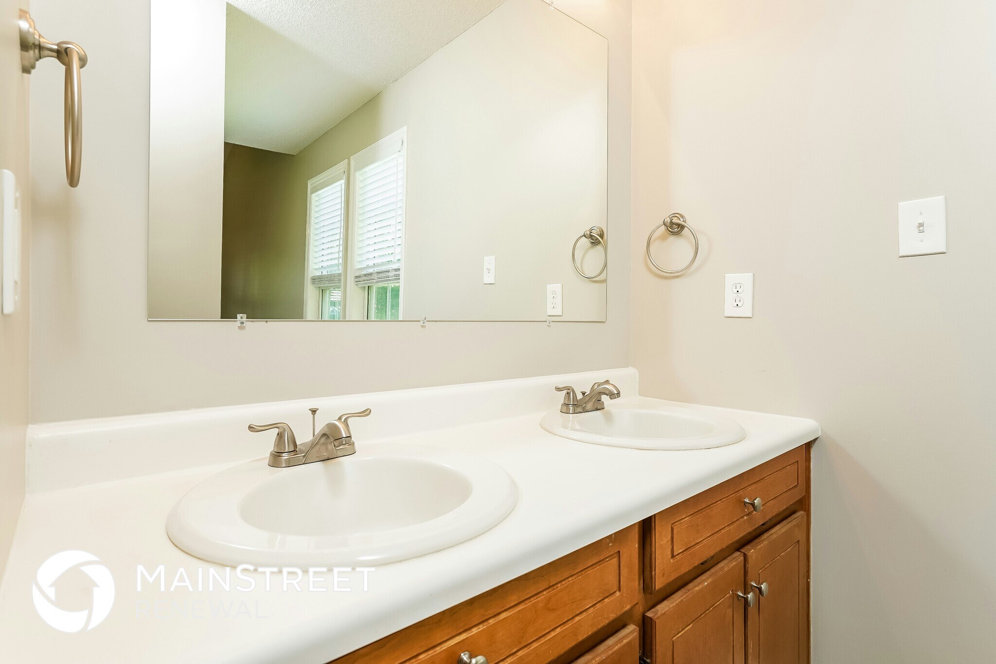 Building Photo - 1491 Smokey Mountain Dr