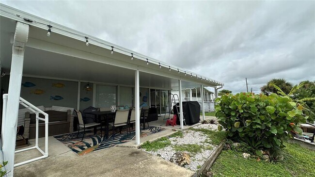 Building Photo - 526 Alta Vista