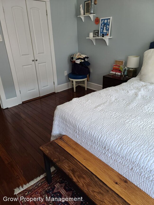 Building Photo - 2 br, 1.5 bath House - 929 Sigel Street