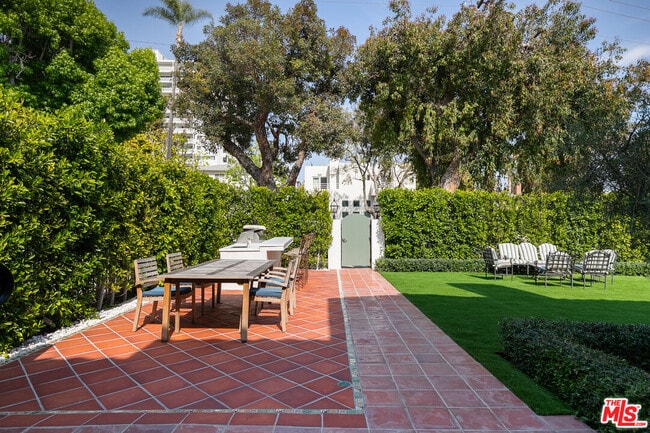 Building Photo - 1009 Carol Dr