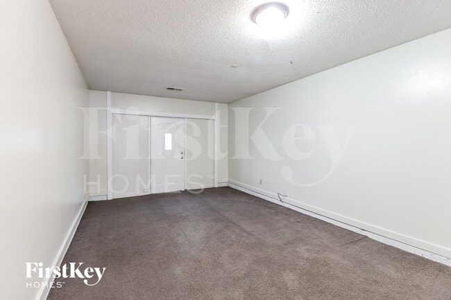 Building Photo - 4458 Shadow Creek St