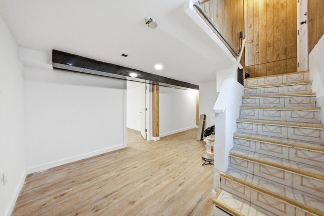 Building Photo - 4605 S Laramie Ave