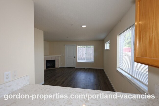 Building Photo - 5407 SE 121st Ave