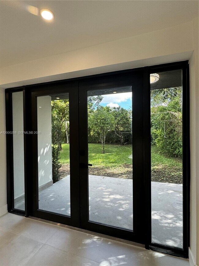 Building Photo - 3335 SW 65th Ave