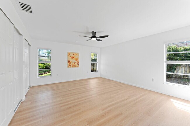 Building Photo - 8515 Indies Dr