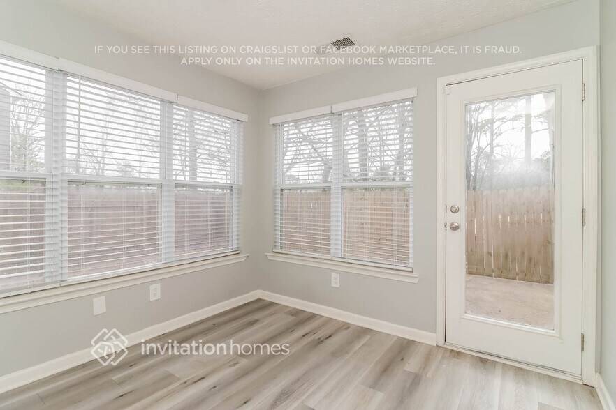 Building Photo - 5447 Somer Mill Rd