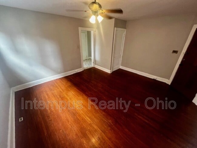 Building Photo - 4237 Vine St