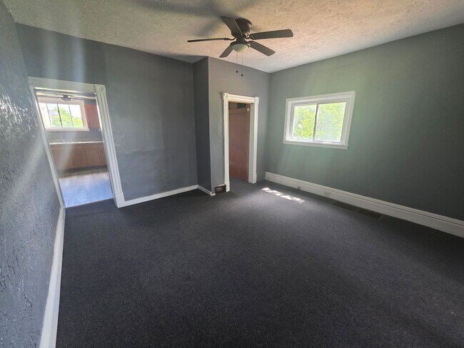 Building Photo - 1703 Bailie Ave