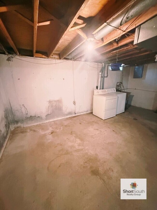 Building Photo - 20701 Gaffke St