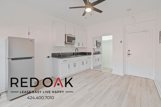 Building Photo - 744 Beacon Ave