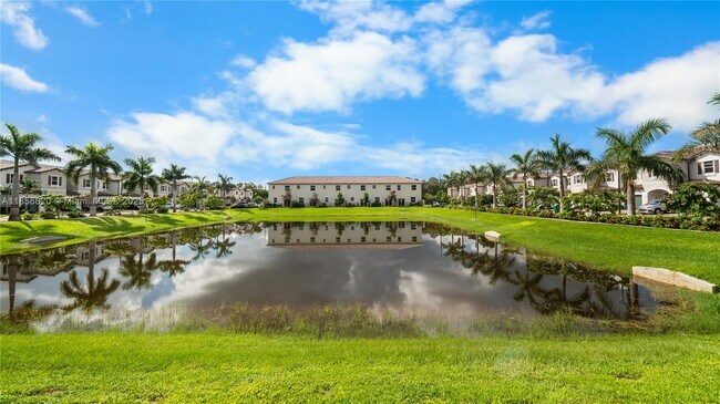 Building Photo - 5534 NW 27th Pl