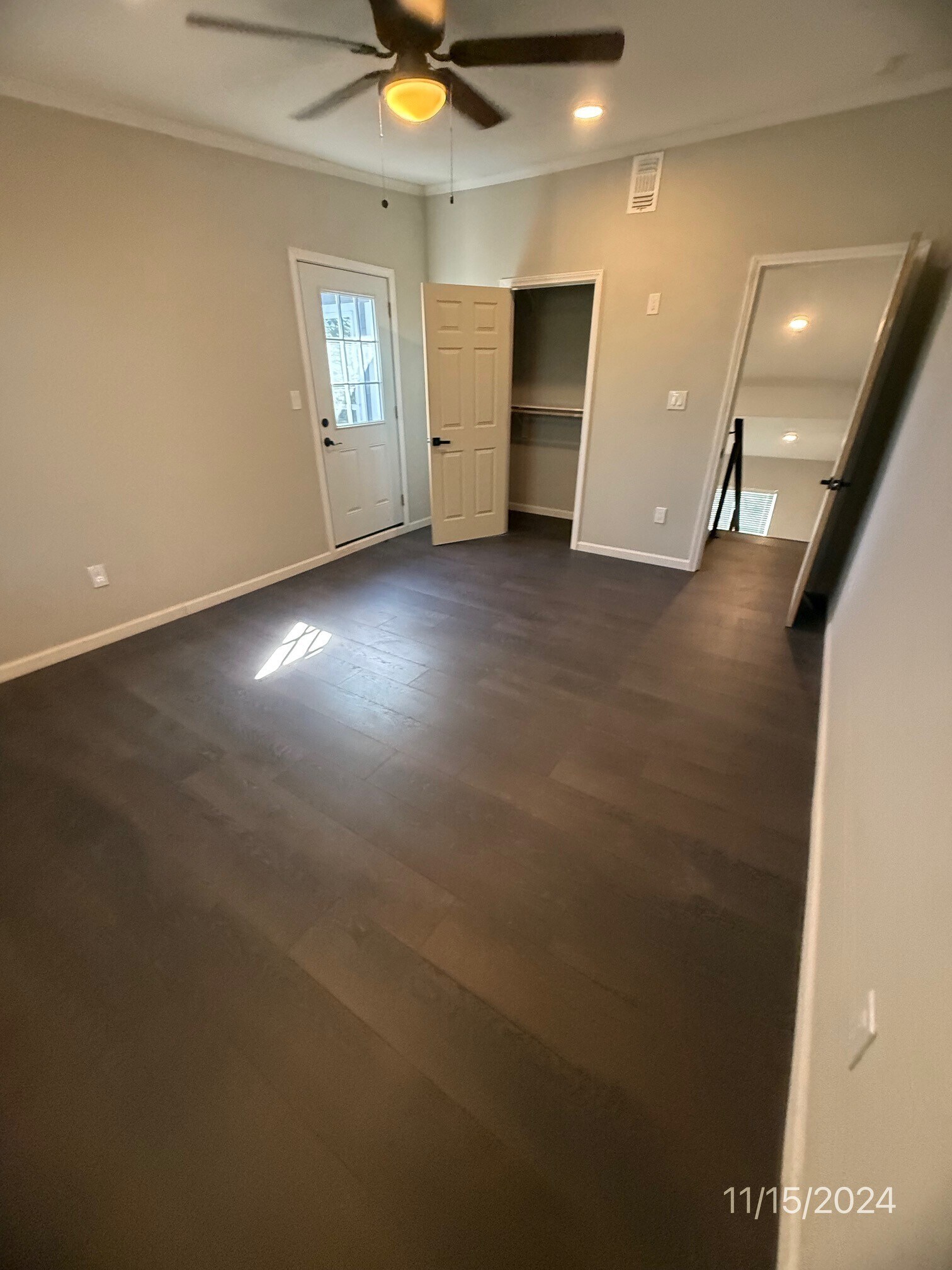 Building Photo - 7215 Holly Hill Dr