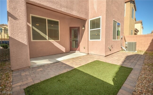 Building Photo - 7643 Peaceful Trellis Dr