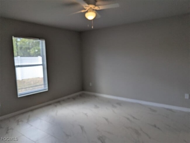 Building Photo - 1406 SE 1st Pl