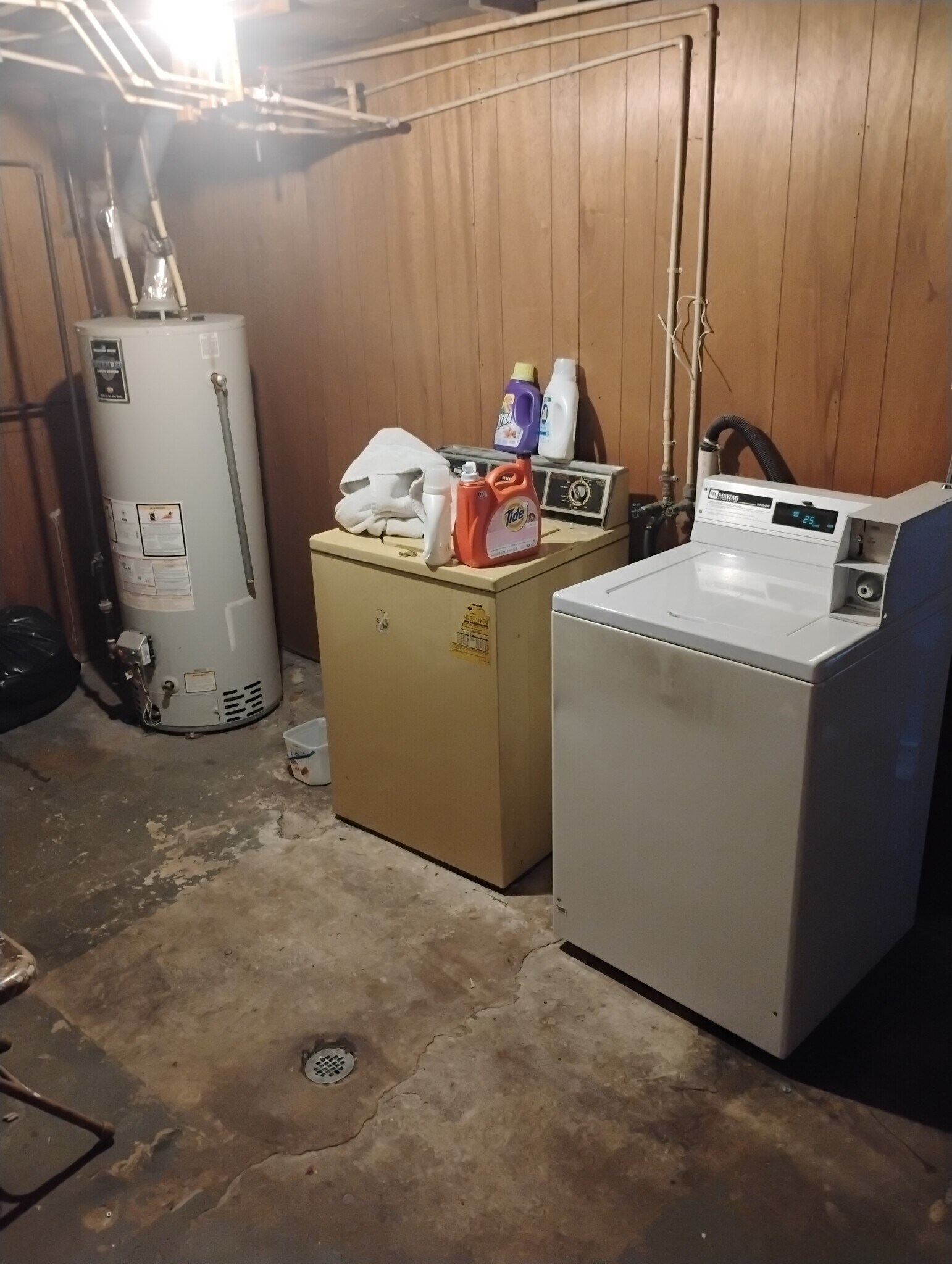 Building Photo - 701 Orchard St