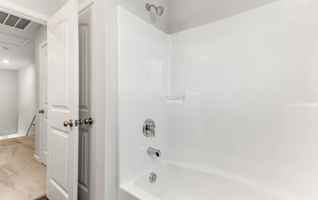 Building Photo - 106 Monarchos St