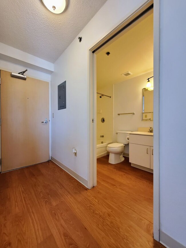 Building Photo - 94-302 Paiwa St. #1010