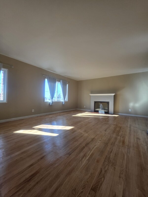 Building Photo - 17xxx Ehle St