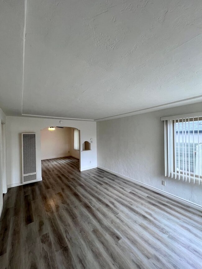 Building Photo - 4546 37th St