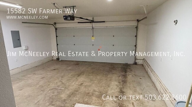 Building Photo - 15582 SW Farmer Way