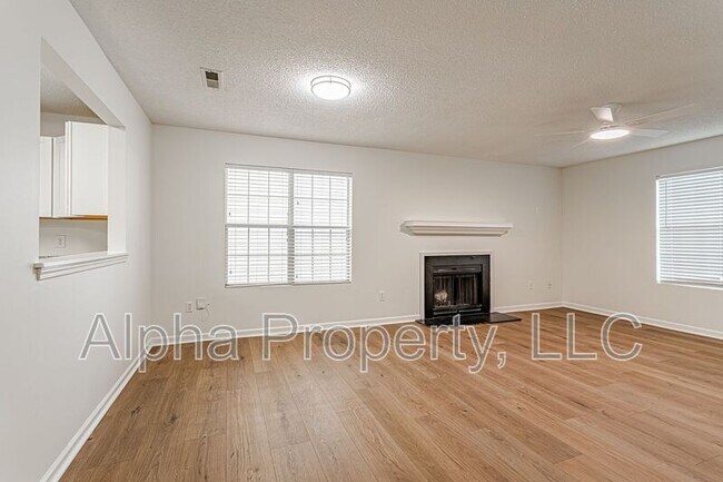 Building Photo - 107 Hammett Grove Ln