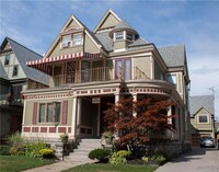Building Photo - 284 Richmond Ave