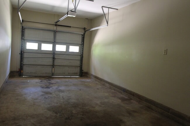 Building Photo - 1404 Cromartie Beach Dr