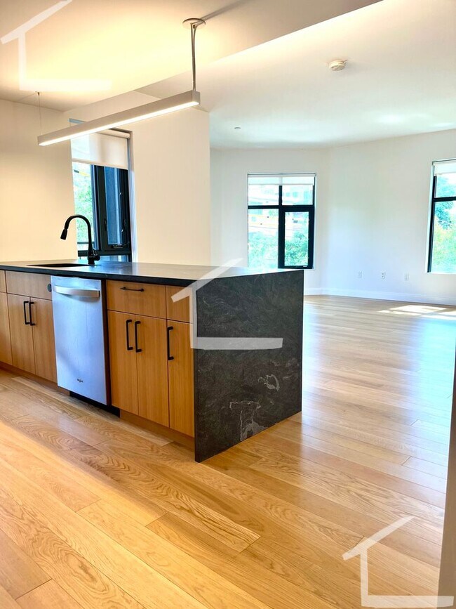Building Photo - No Brokers Fee, In-Unit Washer and Dryer, Central Heat/AC, All New, Parking for Rent