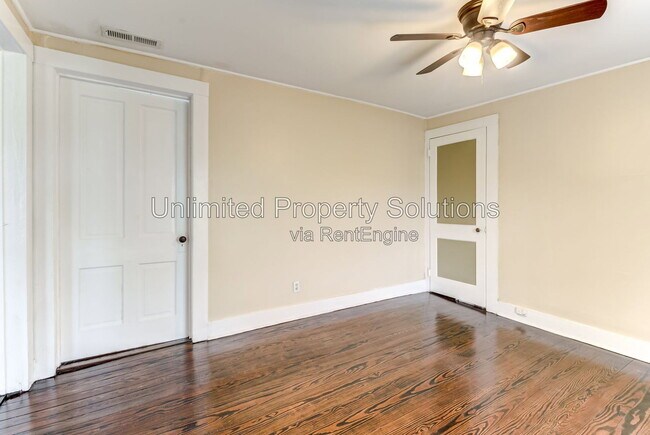 Building Photo - 108 N 8th St