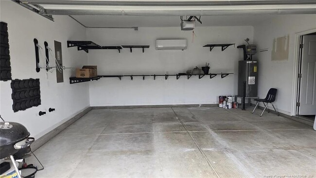Building Photo - 143 Ledgebrook Ln