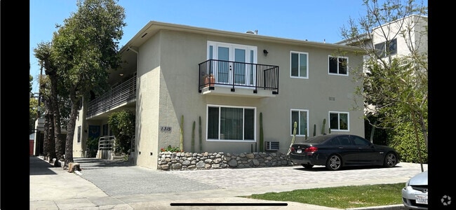 Building Photo - 1315 N Poinsettia Pl