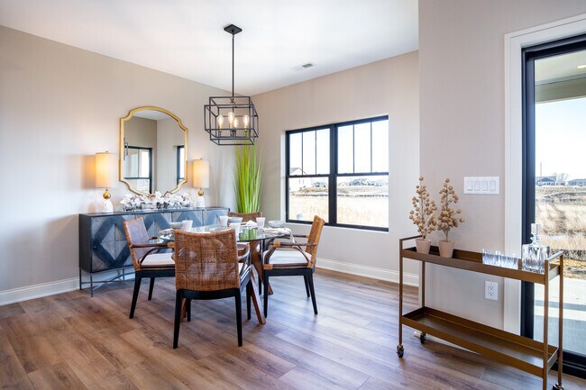 Building Photo - 2116 Aikman Dr