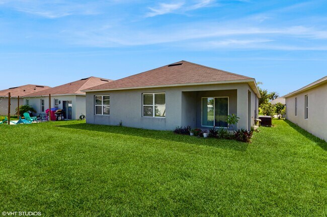 Building Photo - 2988 Gibraltar Blvd