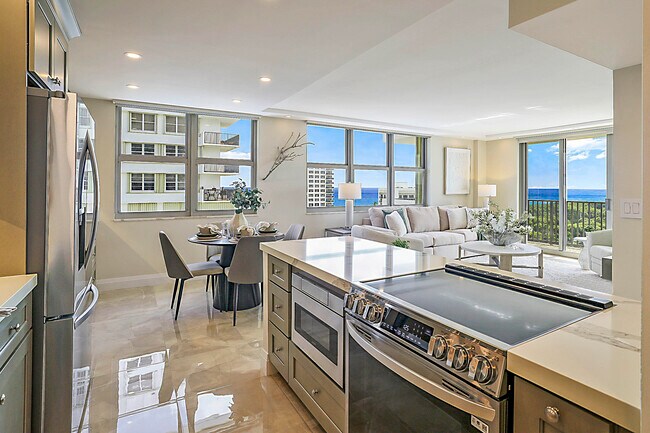 Building Photo - 2121 N Ocean Blvd