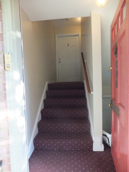 Entrance to building - 6 steps into apt - 805 23rd St S