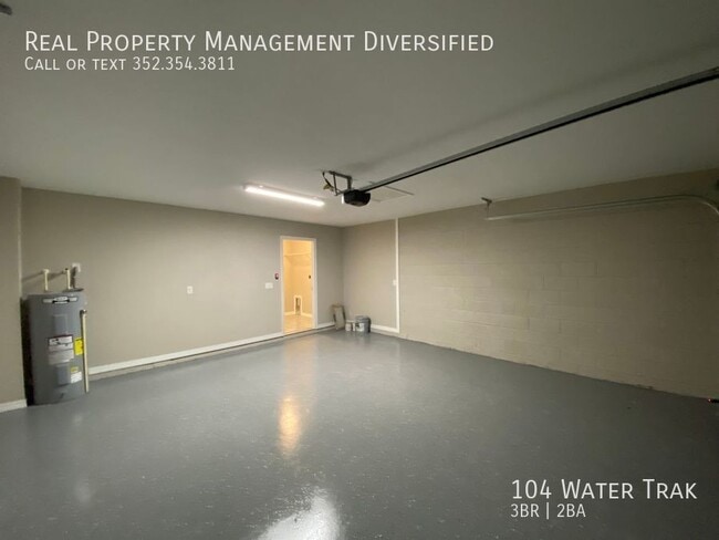 Building Photo - 104 Water Trak