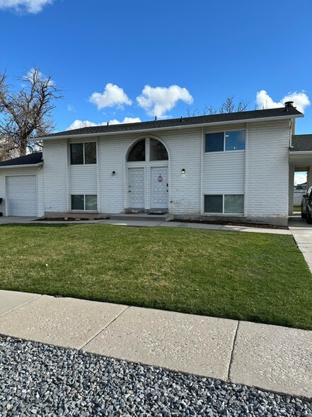 Building Photo - 2217 Bonniebrook Dr