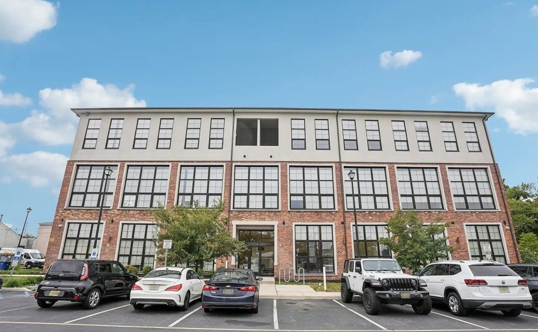 Building Photo - 73 Washington St